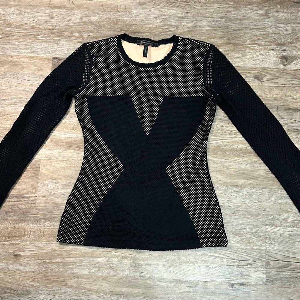 BCBG MAXAZRIA black mesh sleeve color block shirt. Size small.